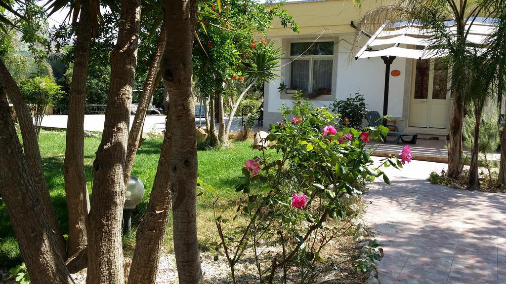 B&B La Gazza Ladra Carmiano  Dış mekan fotoğraf